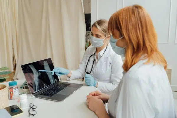 Artrita reumatoidă: etiologie, factori cauzali și opțiuni terapeutice pentru ameliorare 11 - PrimaClinic.ro 3.2. Poliartrita reumatoida picior - metode de ameliorare-doctori, analiza, consult RMN