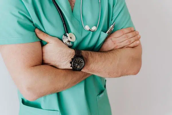 Otomicoza: etiopatogenie și măsuri de prevenire 6 - PrimaClinic.ro 3.Micoza în ureche- tratament-medic consult